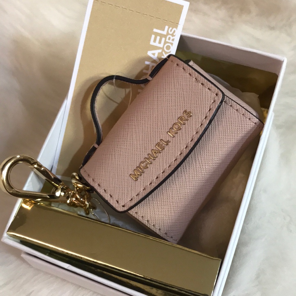 Ava “Ballet” Key Charm